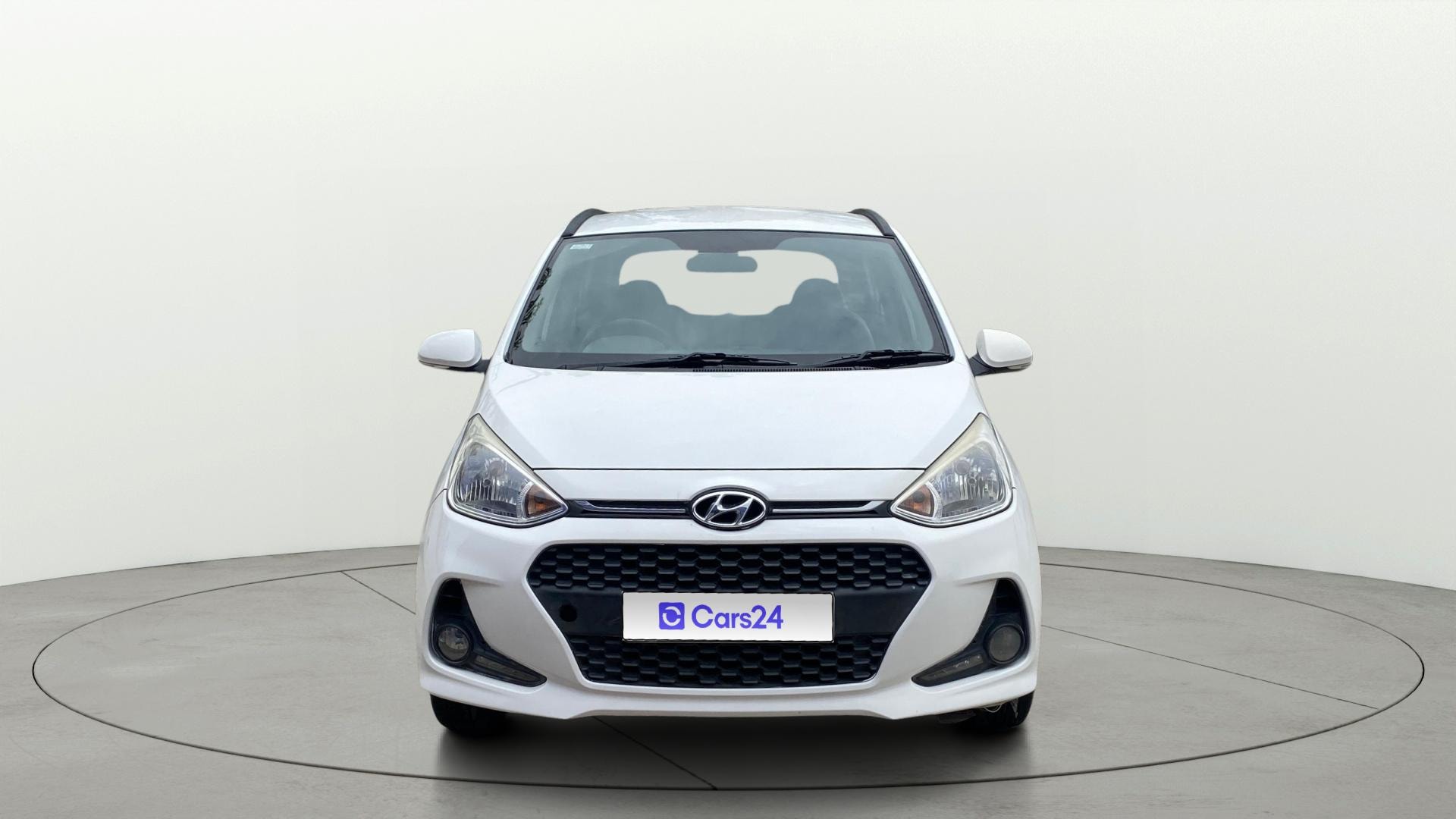 View 2019 Hyundai Grand i10 Sportz 1.2 Kappa Image 1 Used 2019 Hyundai Grand i10 Sportz 1.2 Kappa Image 1