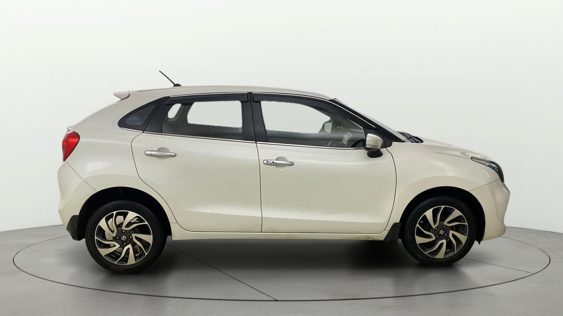 View 2021 Maruti Suzuki 1000 Base Variant Image 8 Used 2021 Maruti Suzuki 1000 Base Variant Image 8