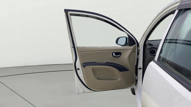 View Hyundai i10 Image 30 Used Hyundai i10 Image 30