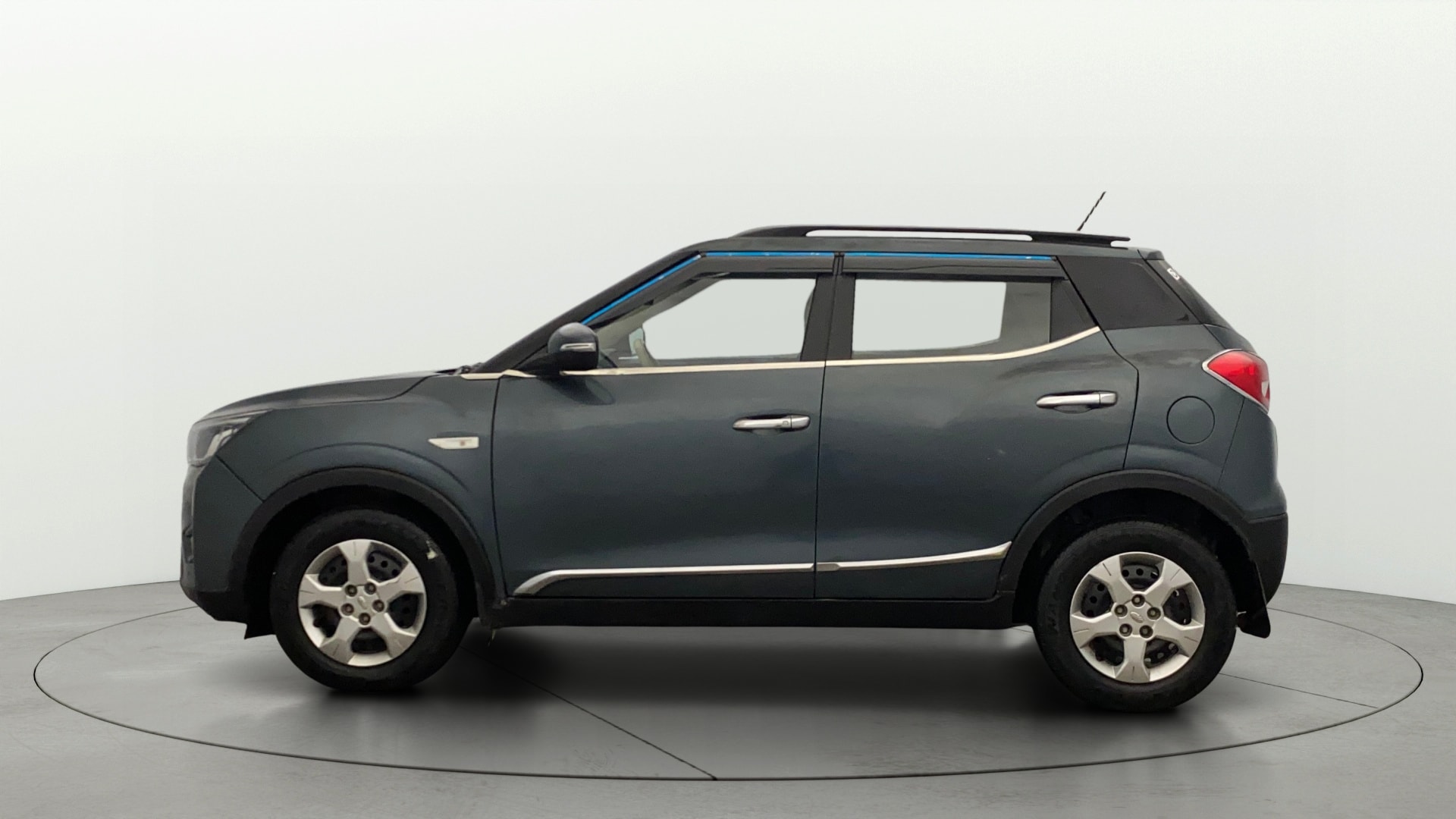 Used 2022 Mahindra XUV300 Used 2022 Mahindra XUV300