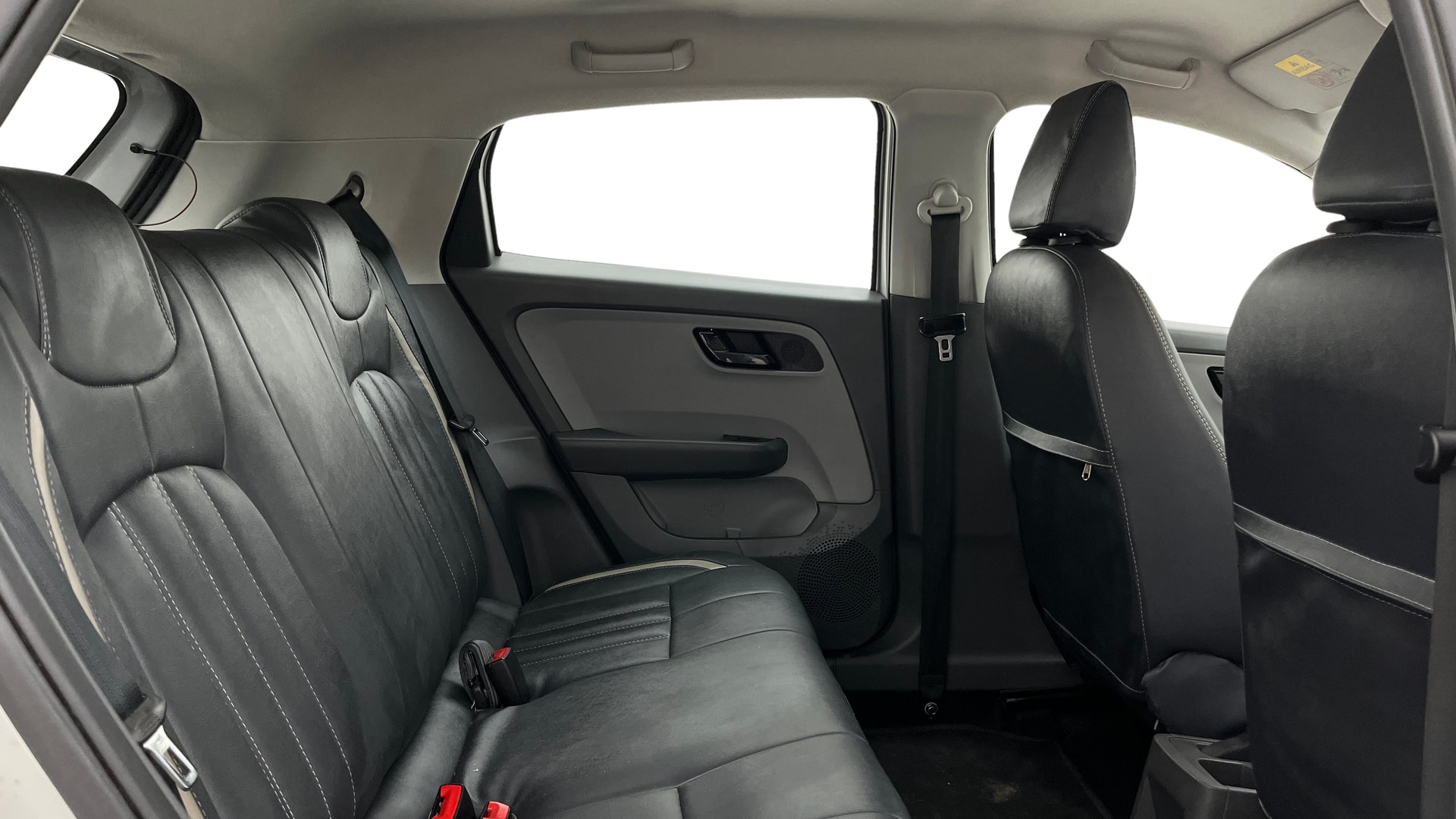 View 2020 Tata Altroz XT Petrol Image 35 Used 2020 Tata Altroz XT Petrol Image 35