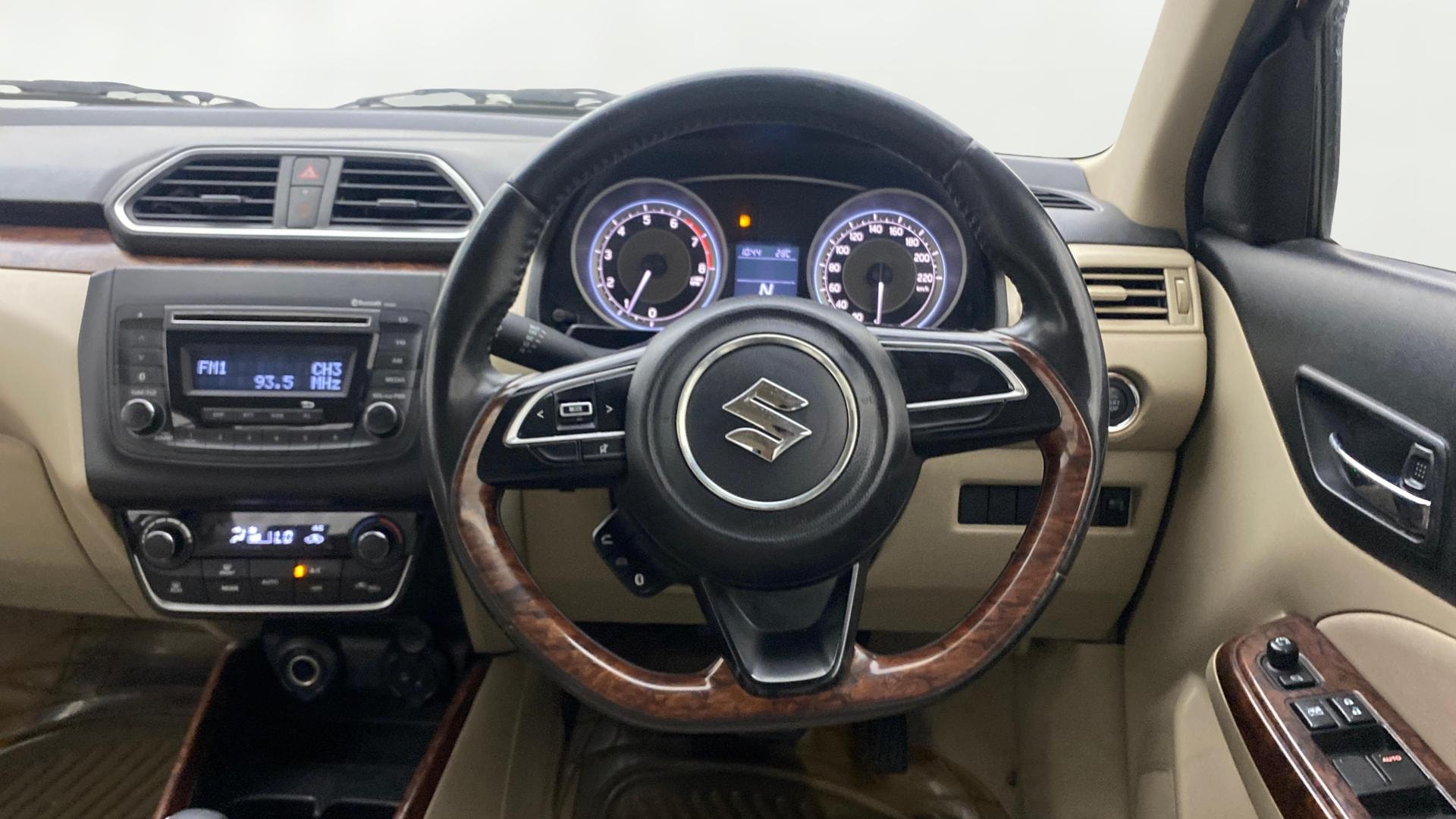 View 2019 Maruti Suzuki 1000 Base Variant Image 13 Used 2019 Maruti Suzuki 1000 Base Variant Image 13