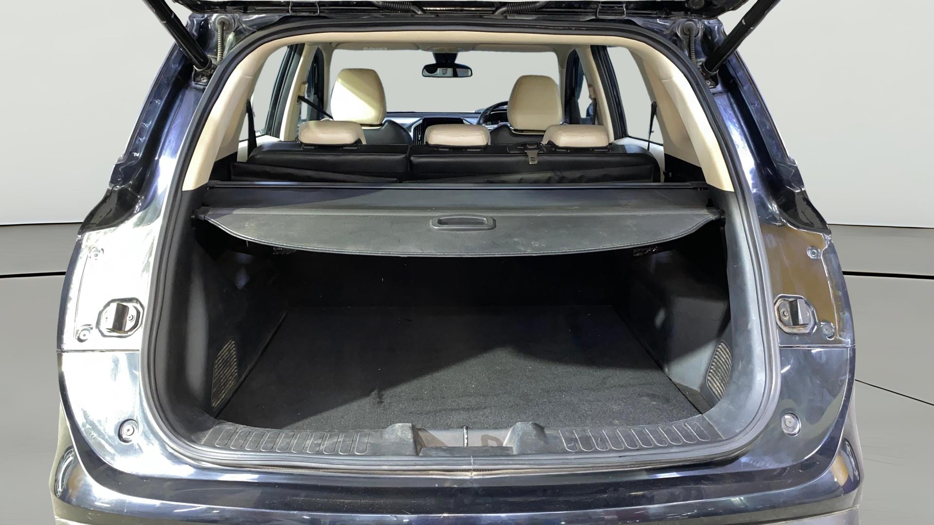 View 2022 MG Hector Sharp CVT Petrol Image 42 Used 2022 MG Hector Sharp CVT Petrol Image 42