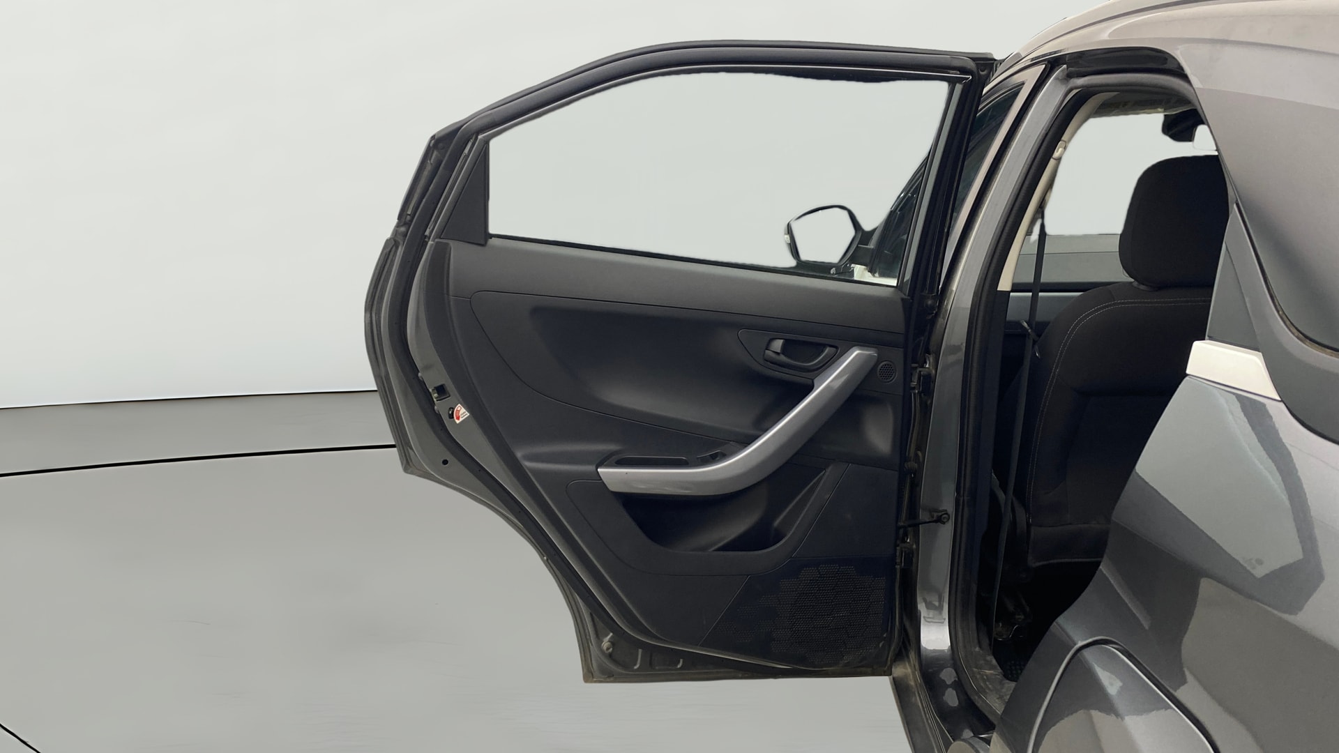 View 2021 Tata Nexon Revotron XE Image 22 Used 2021 Tata Nexon Revotron XE Image 22