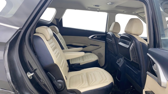 View Kia Carens Image 38 Used Kia Carens Image 38