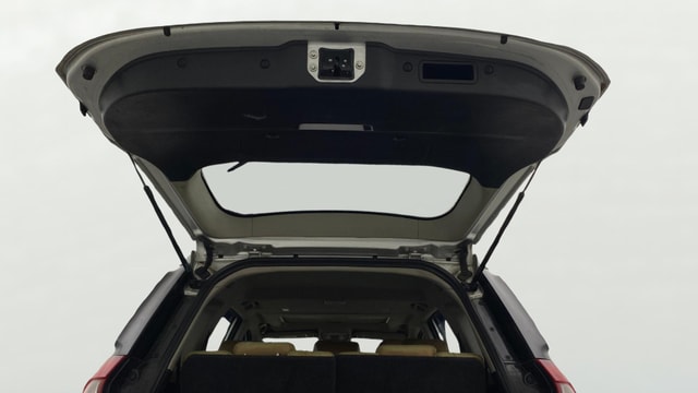 View Mahindra XUV500 Image 33 Used Mahindra XUV500 Image 33