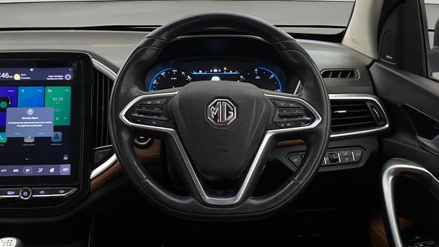 View MG Hector Plus Image 14 Used MG Hector Plus Image 14