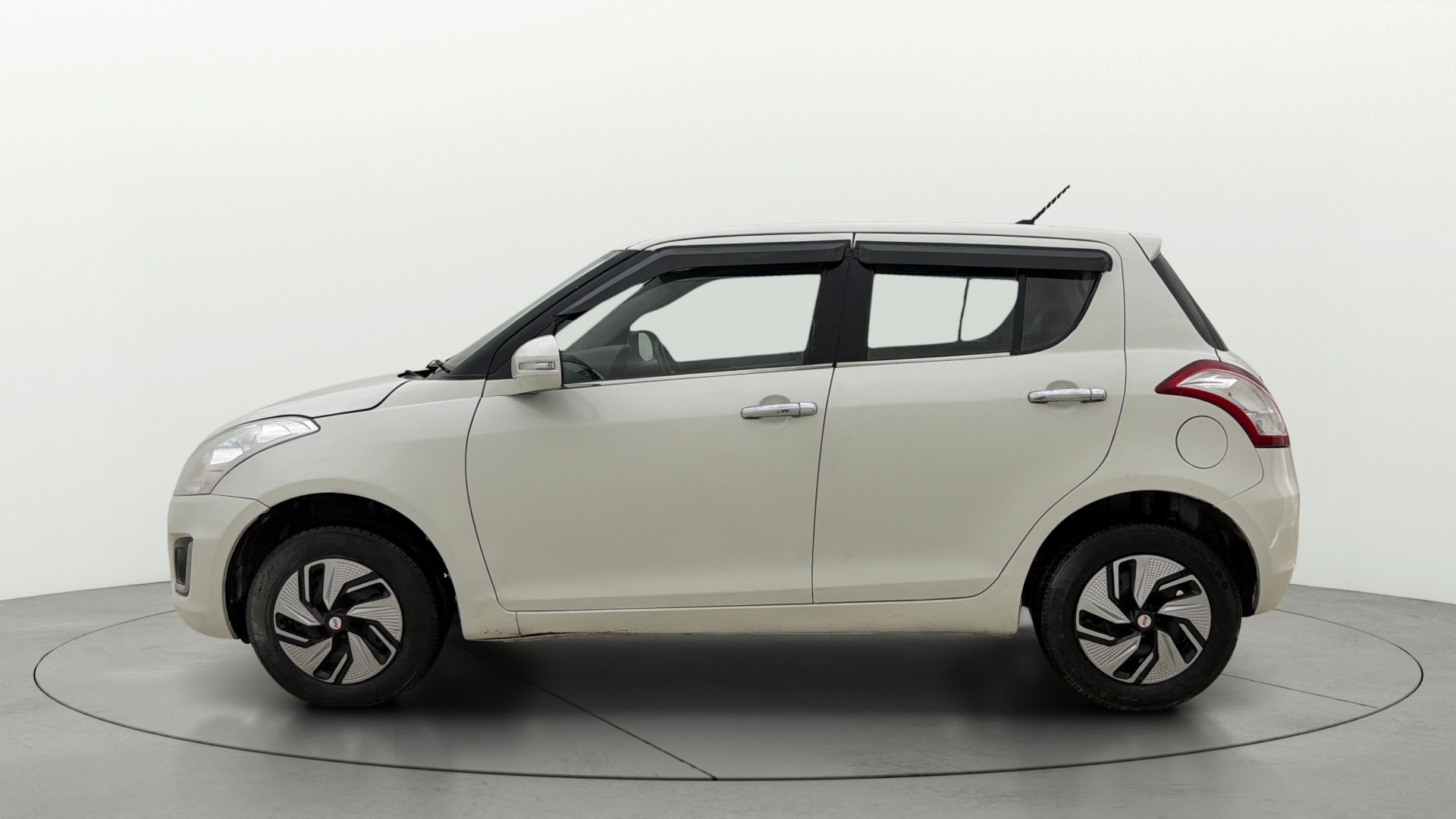 View 2016 Maruti Suzuki 1000 Base Variant Image 5 Used 2016 Maruti Suzuki 1000 Base Variant Image 5
