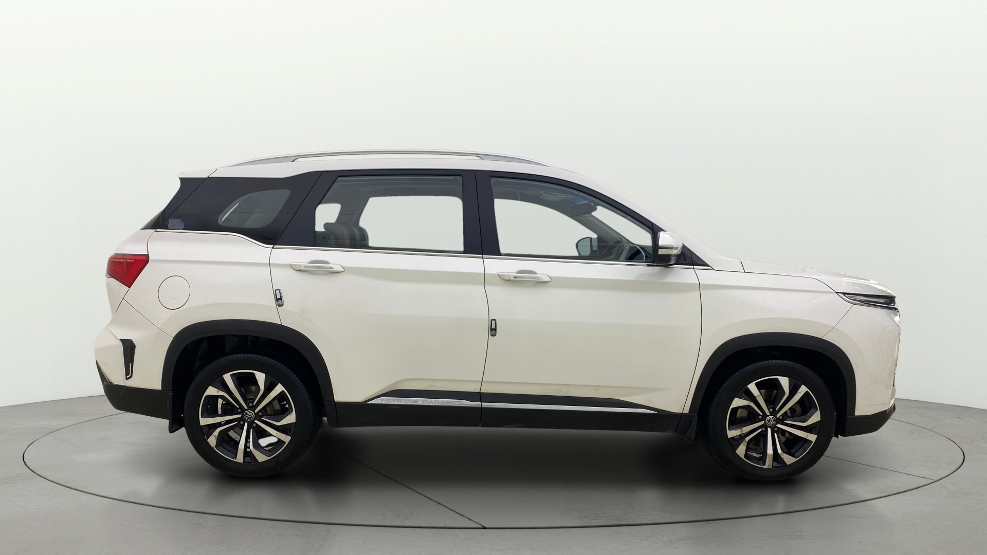 View 2023 MG Hector Plus Sharp Pro 7 Seater Diesel Image 29 Used 2023 MG Hector Plus Sharp Pro 7 Seater Diesel Image 29
