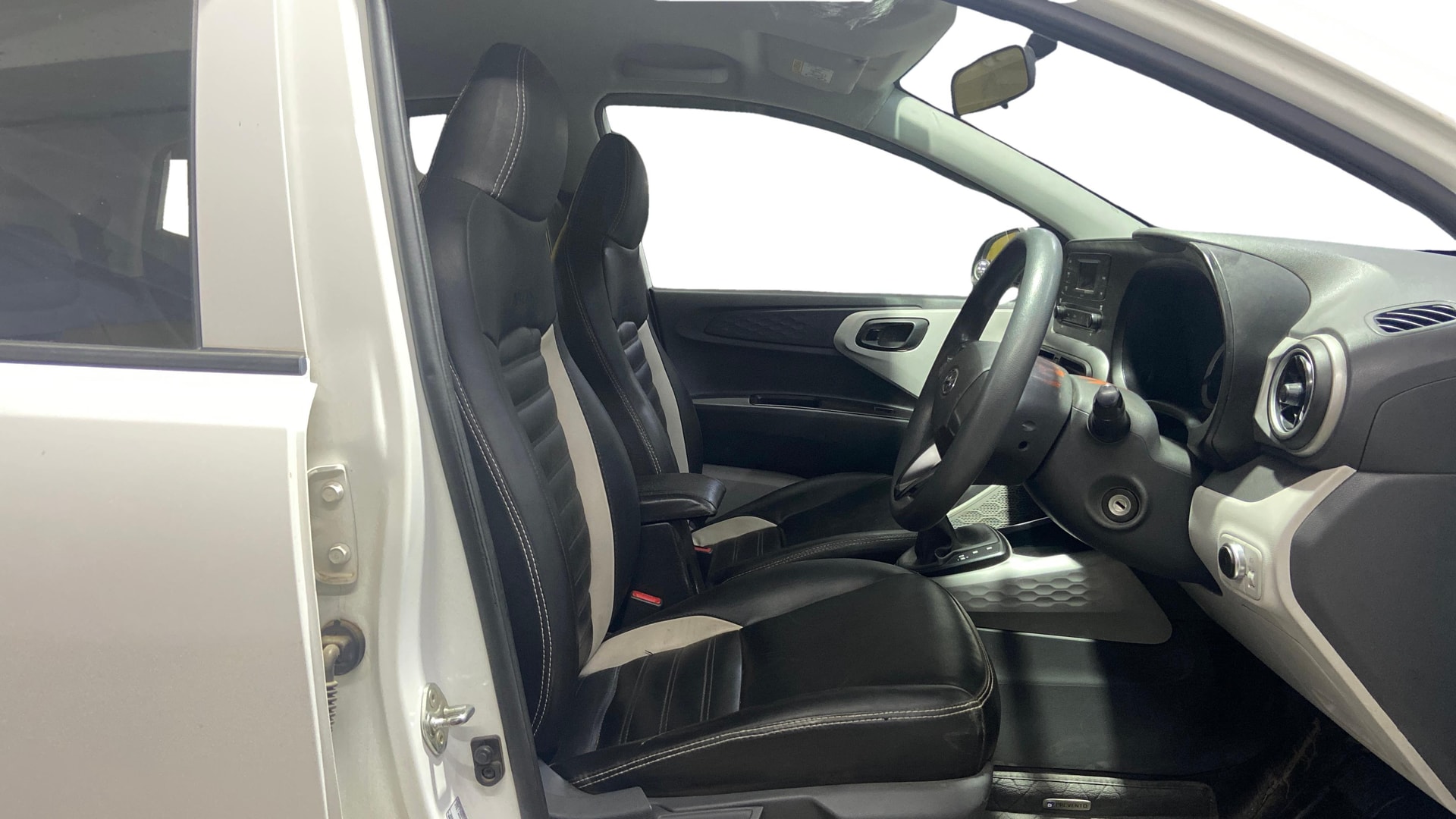 View 2021 Hyundai Grand i10 Nios Magna Petrol AMT Image 25 Used 2021 Hyundai Grand i10 Nios Magna Petrol AMT Image 25