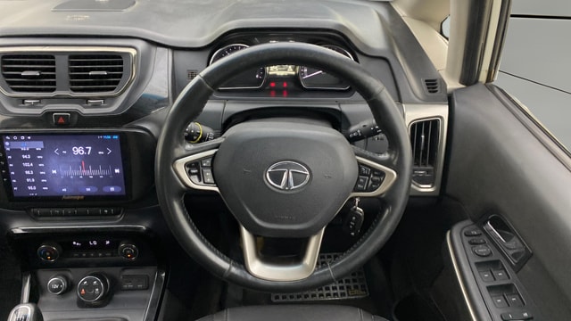View Tata Hexa Image 21 Used Tata Hexa Image 21