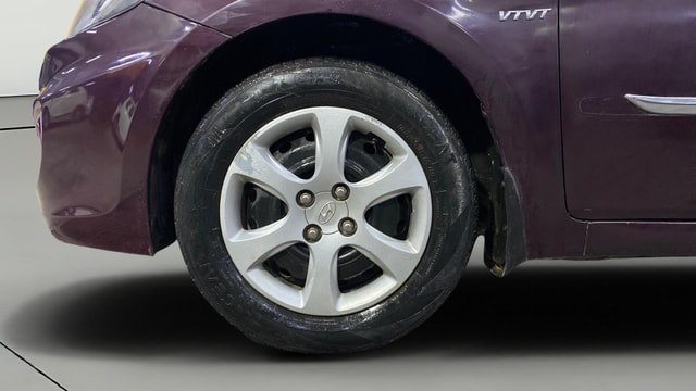 View Hyundai Fluidic Verna Image 37 Used Hyundai Fluidic Verna Image 37