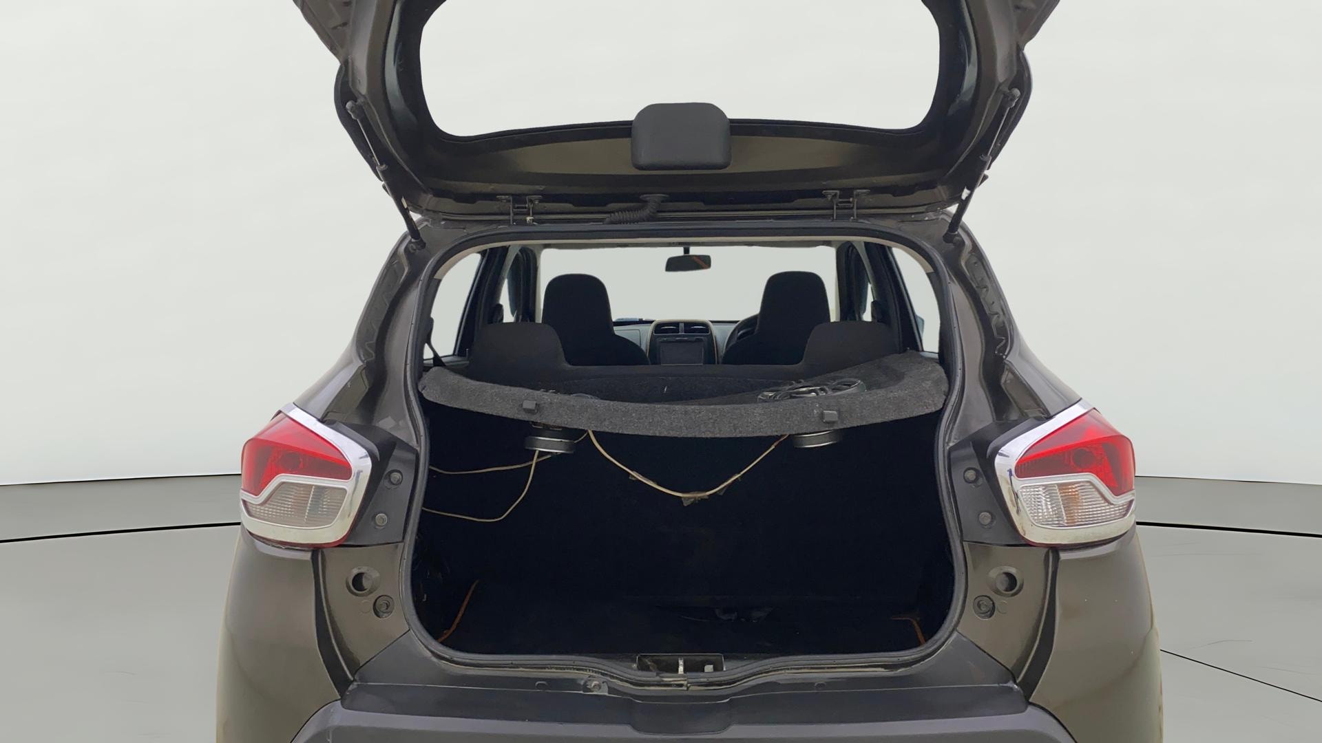 View 2017 Renault Kwid RXT 1.0 Driver Airbag Option Image 36 Used 2017 Renault Kwid RXT 1.0 Driver Airbag Option Image 36