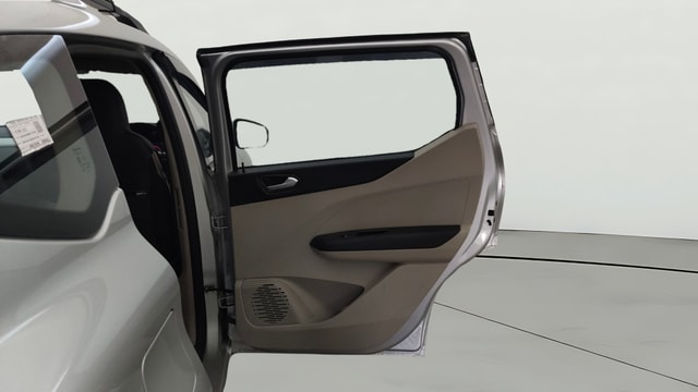 View Renault Triber Image 7 Used Renault Triber Image 7