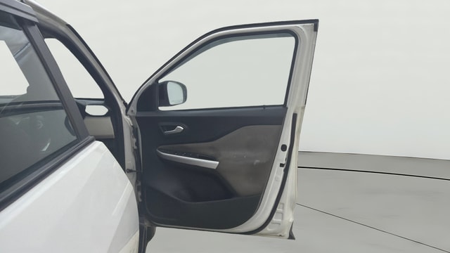 View Nissan Magnite Image 46 Used Nissan Magnite Image 46