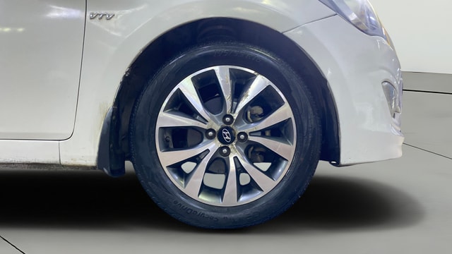 View Hyundai Verna Image 40 Used Hyundai Verna Image 40