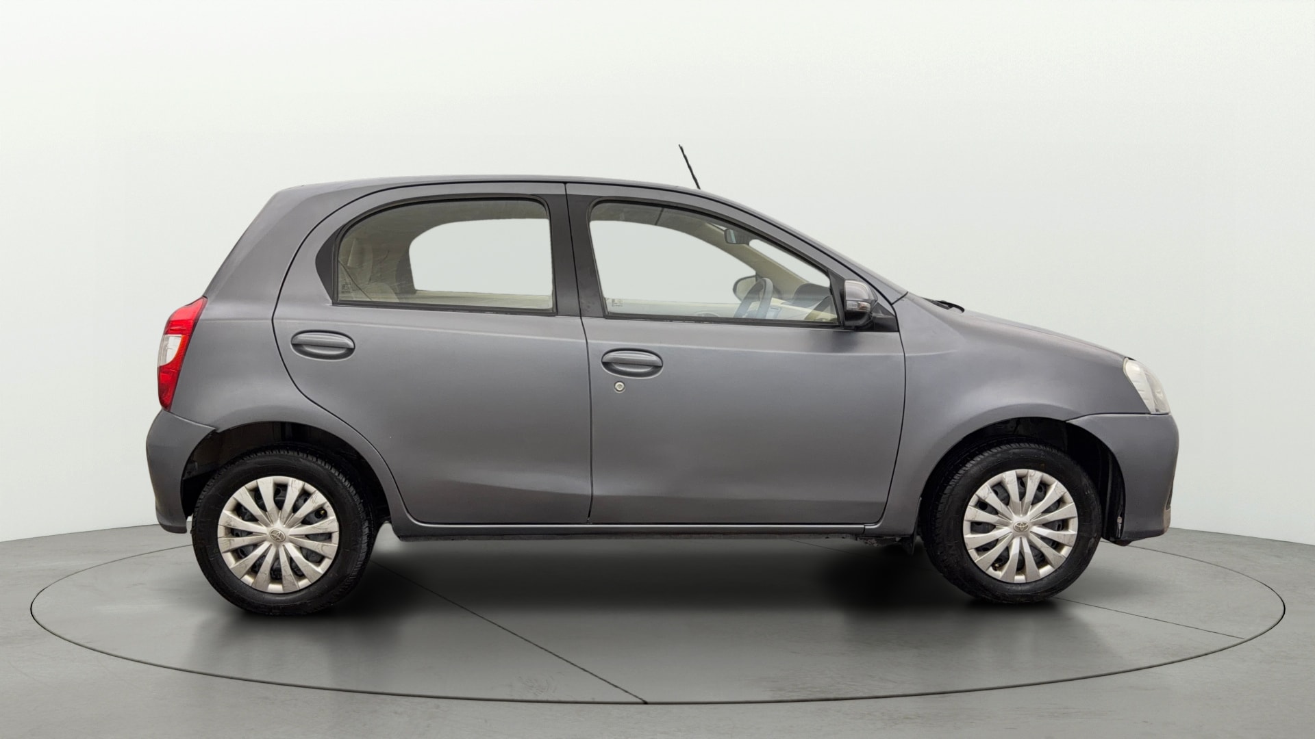 View 2018 Toyota Etios Liva V Image 8 Used 2018 Toyota Etios Liva V Image 8