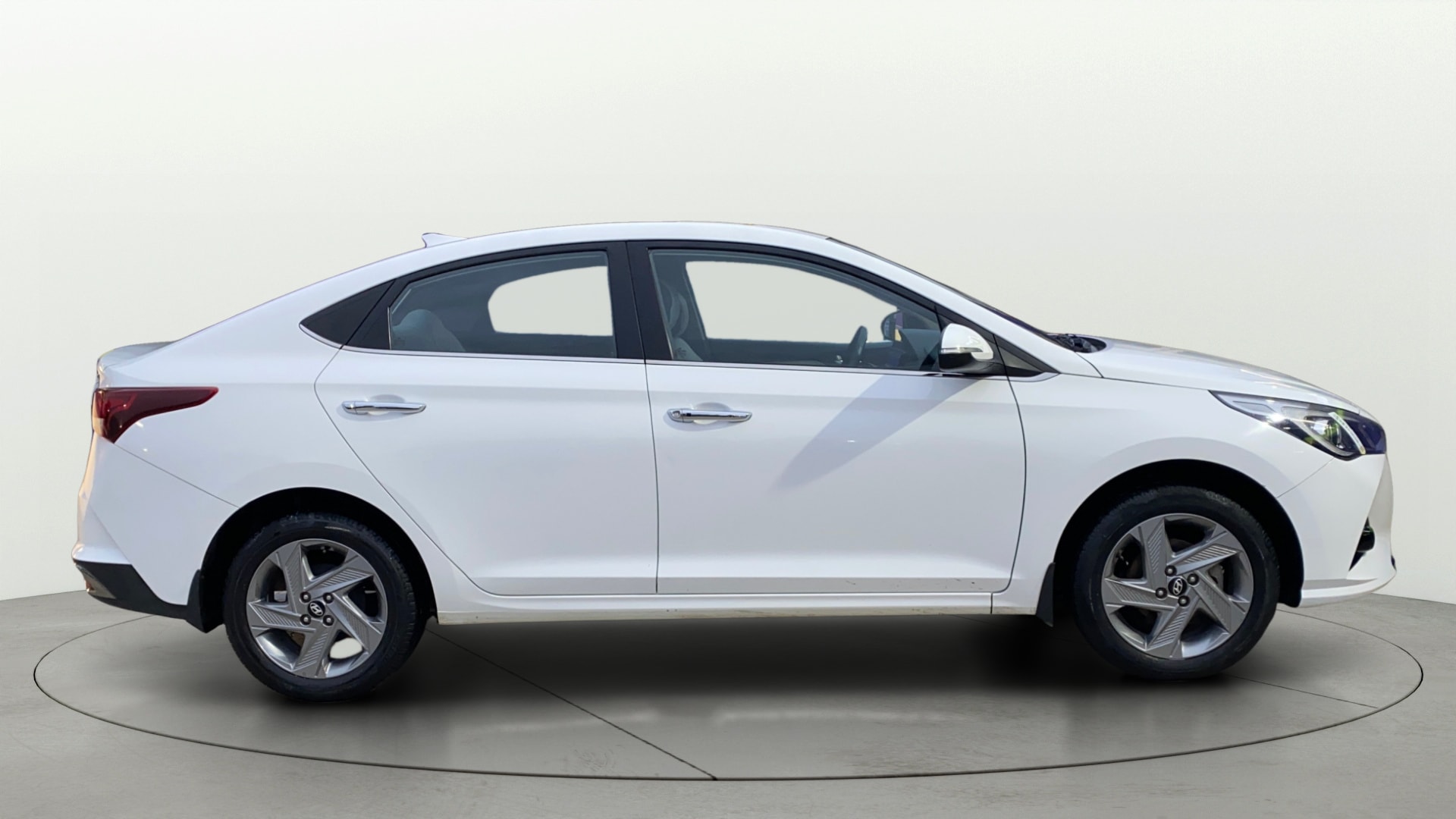 Used 2022 Hyundai Verna Used 2022 Hyundai Verna