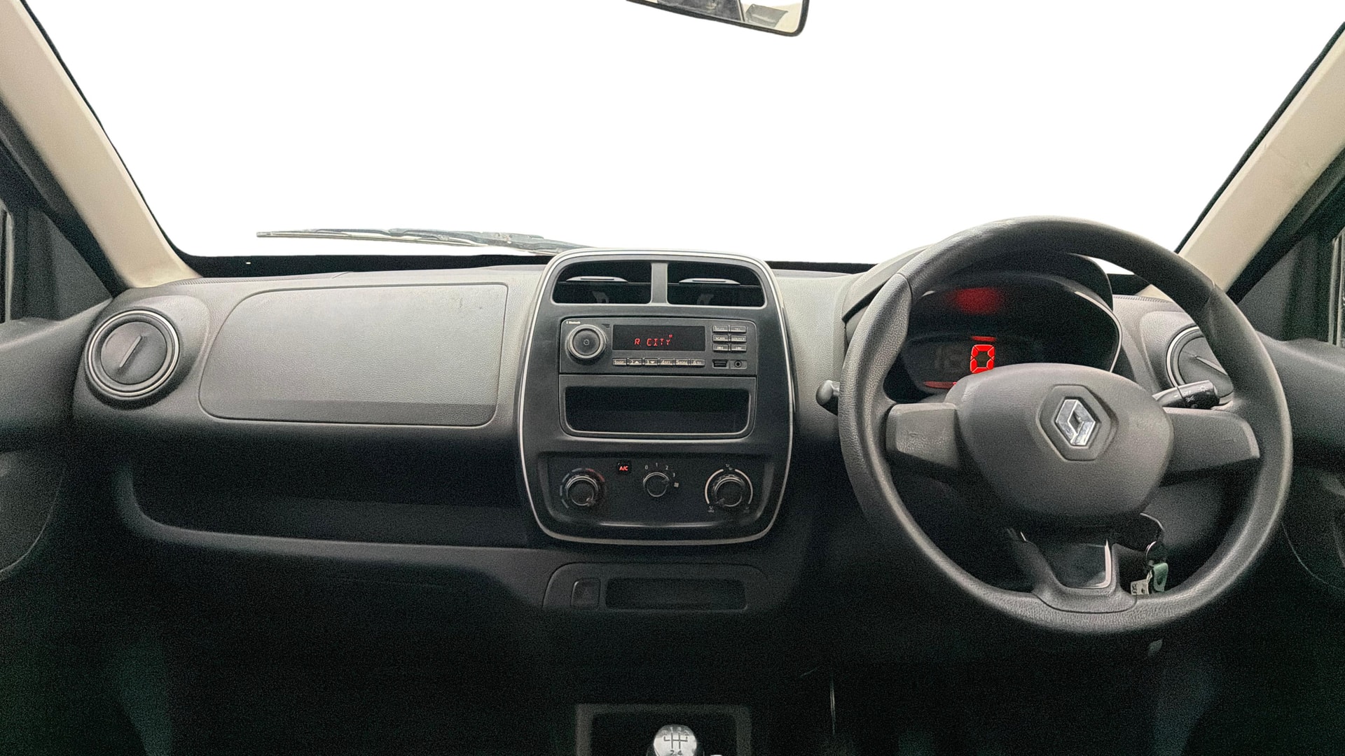 View 2017 Renault Kwid RXL Image 15 Used 2017 Renault Kwid RXL Image 15
