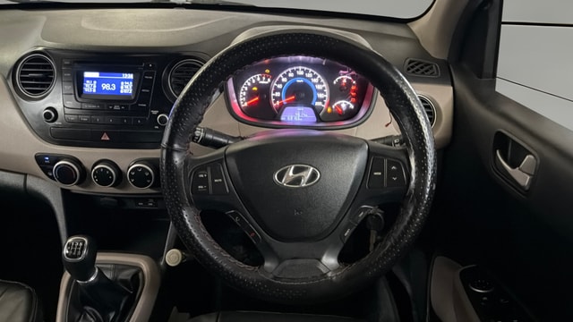 View Hyundai Grand i10 Image 20 Used Hyundai Grand i10 Image 20