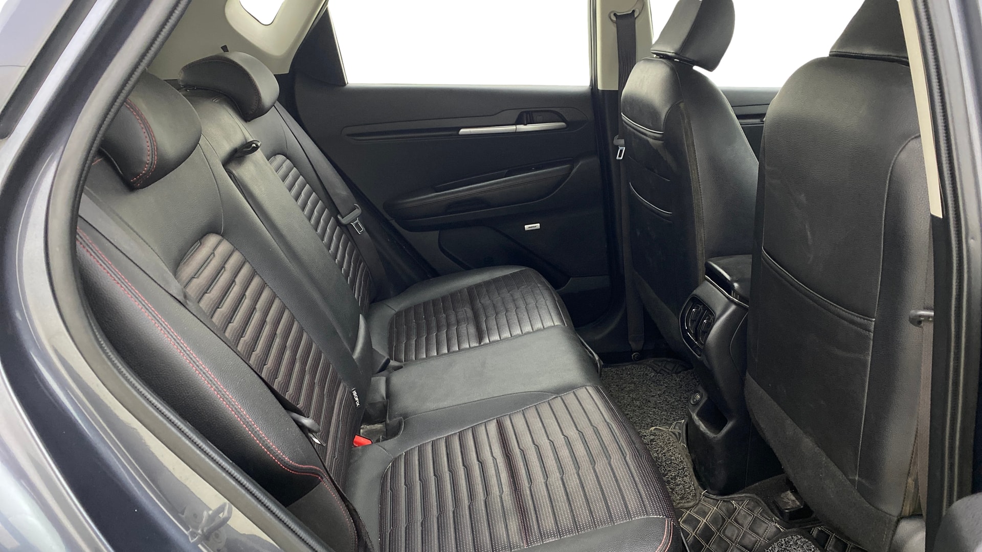 View 2021 Kia Sonet GTX Plus DCT Petrol Image 37 Used 2021 Kia Sonet GTX Plus DCT Petrol Image 37