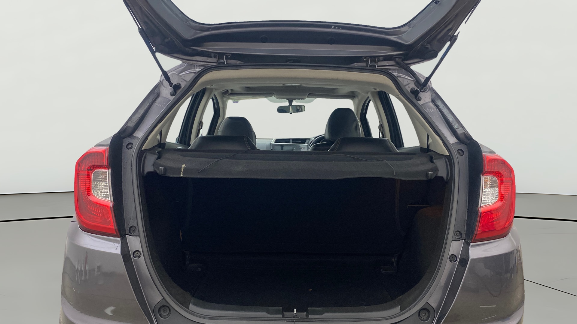 View 2019 Honda WR-V S MT Diesel Edge Edition Image 38 Used 2019 Honda WR-V S MT Diesel Edge Edition Image 38