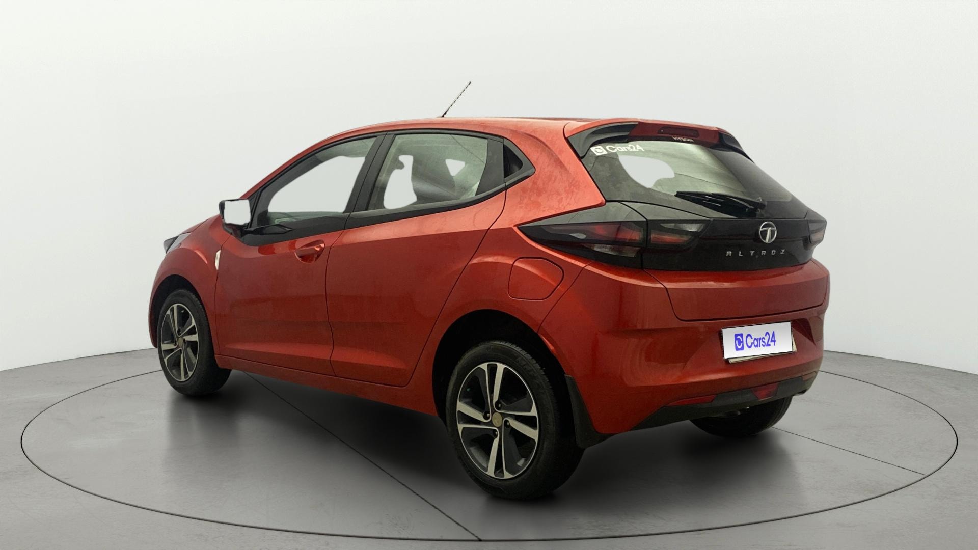 View 2020 Tata Altroz XZ Petrol Image 2 Used 2020 Tata Altroz XZ Petrol Image 2