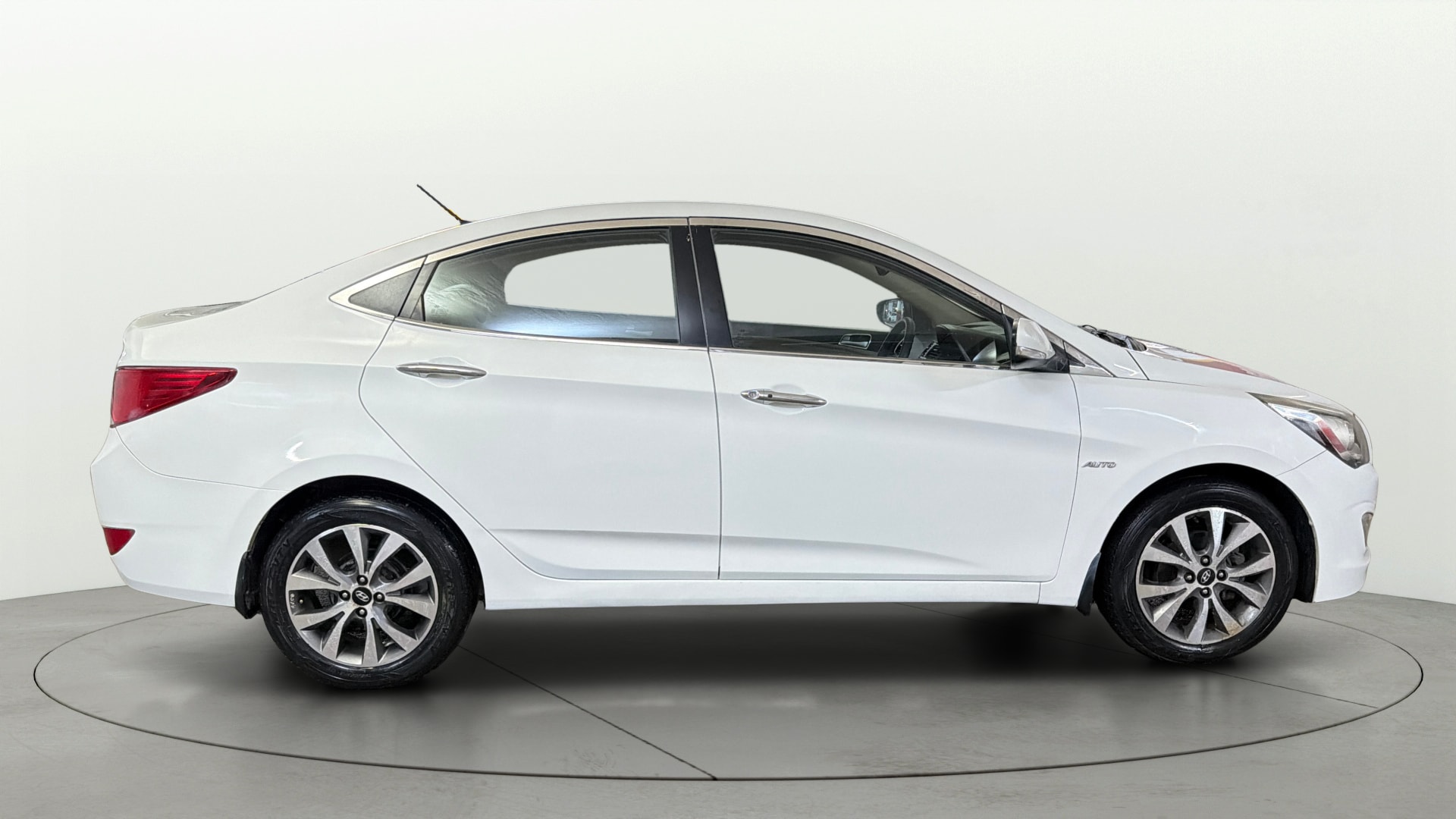 Used 2015 Hyundai Fluidic Verna Used 2015 Hyundai Fluidic Verna
