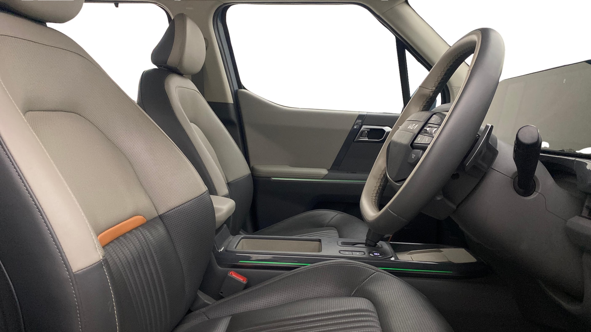 View 2025 Kia Syros HTX Plus (O) DCT Petrol Image 18 Used 2025 Kia Syros HTX Plus (O) DCT Petrol Image 18