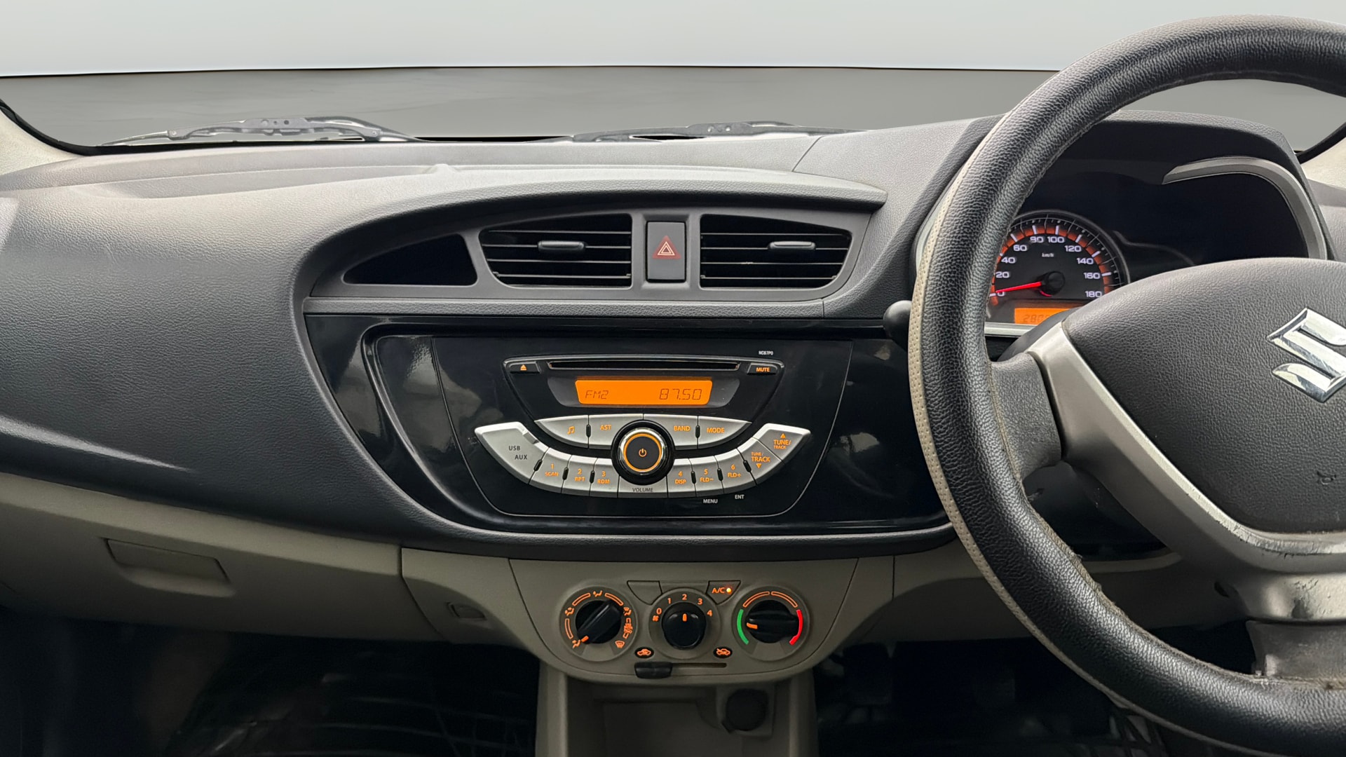 Used 2015 Maruti Suzuki Alto K10 Used 2015 Maruti Suzuki Alto K10
