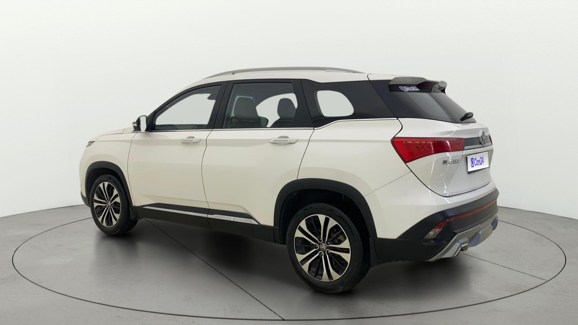 View 2022 MG Hector Sharp CVT Petrol Image 2 Used 2022 MG Hector Sharp CVT Petrol Image 2