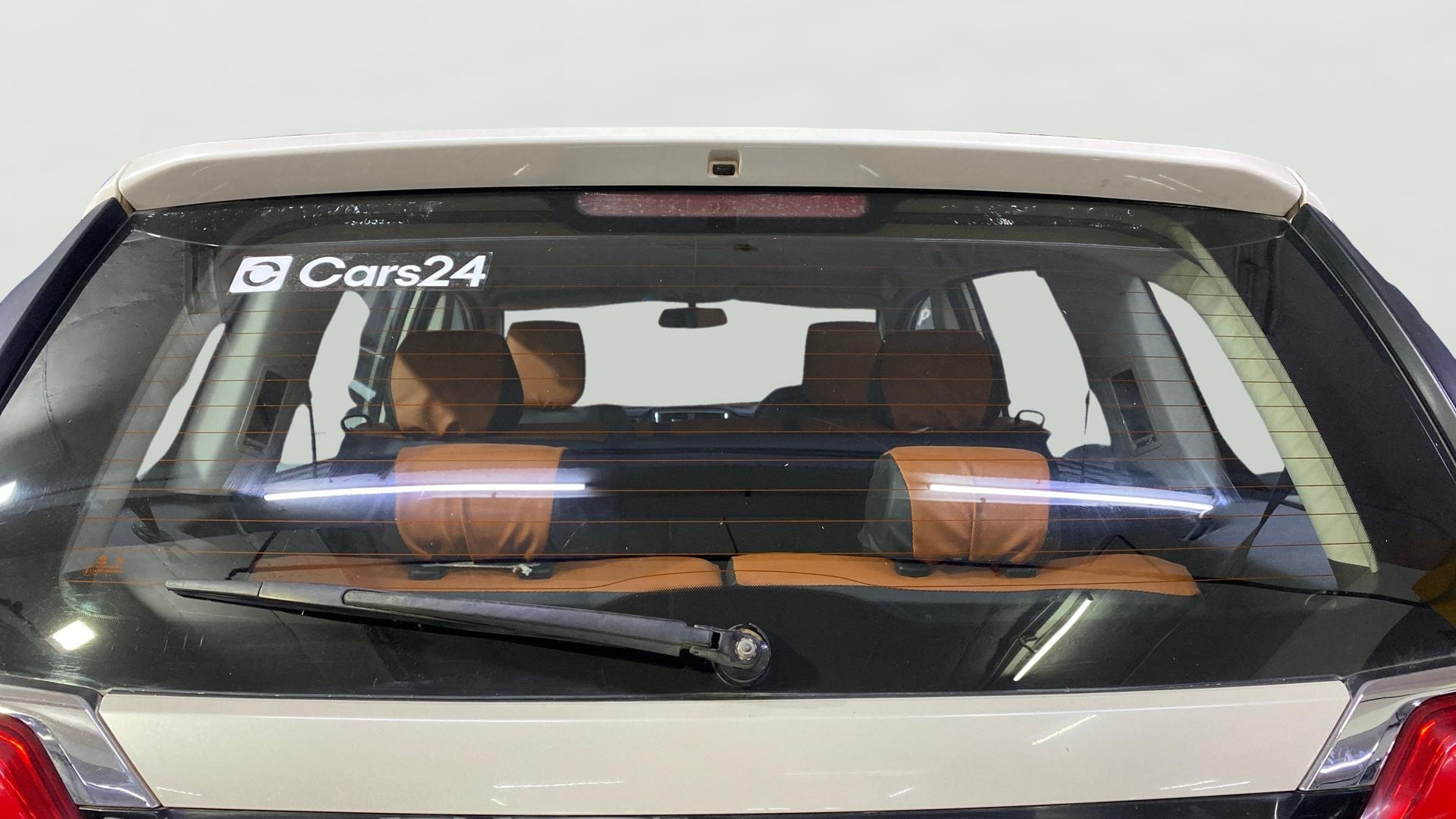 View 2017 Tata Hexa XMA 4X2 Image 3 Used 2017 Tata Hexa XMA 4X2 Image 3