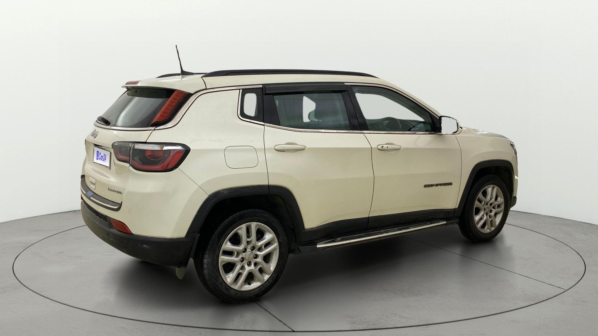 View 2017 Jeep Compass Limited 4X4 2.0 Diesel BS IV Image 44 Used 2017 Jeep Compass Limited 4X4 2.0 Diesel BS IV Image 44