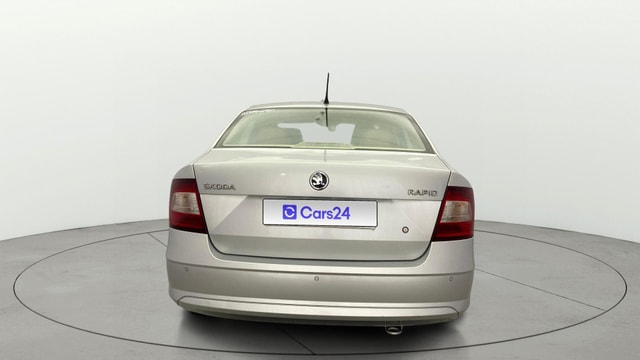 View Skoda Rapid Image 38 Used Skoda Rapid Image 38