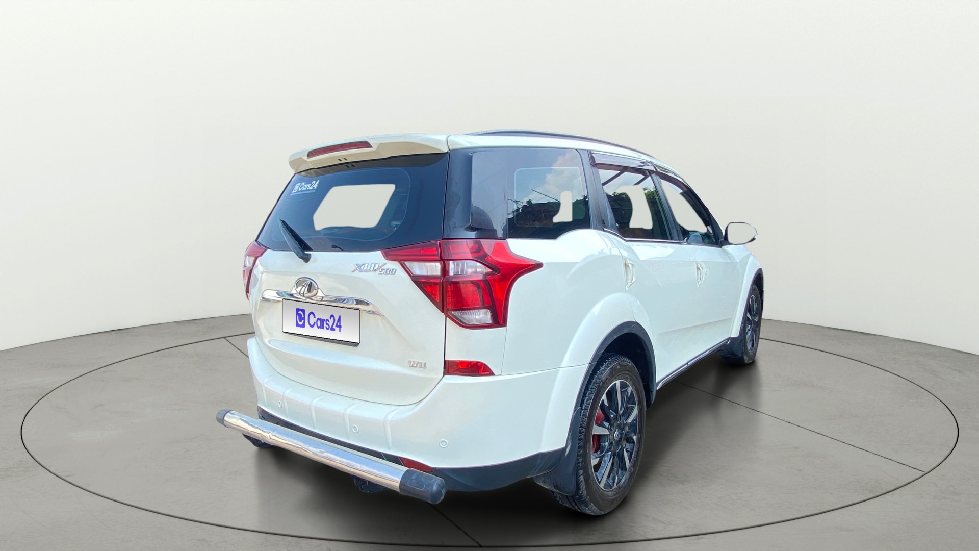 View 2021 Mahindra XUV500 W11 Image 48 Used 2021 Mahindra XUV500 W11 Image 48