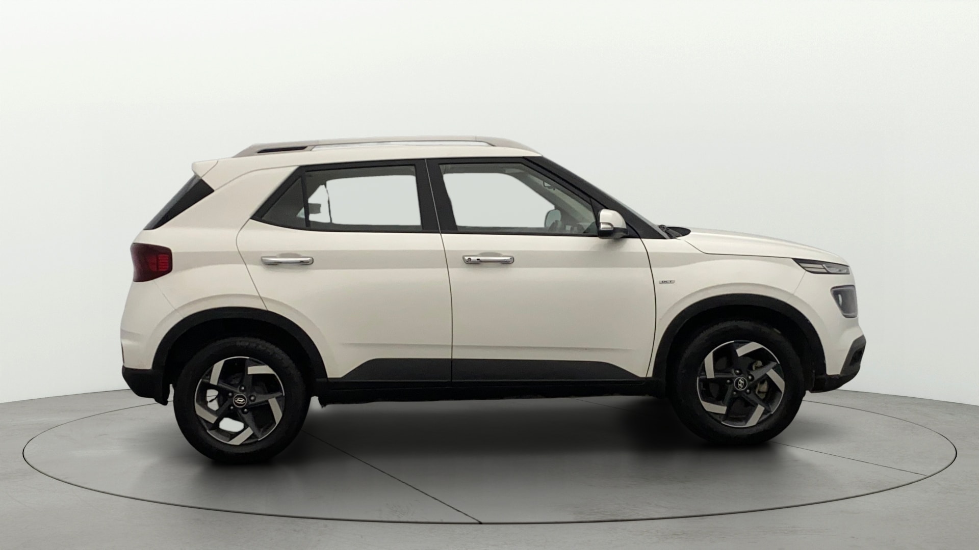 View 2019 Hyundai Venue SX Plus 1.0 Petrol AT Image 27 Used 2019 Hyundai Venue SX Plus 1.0 Petrol AT Image 27