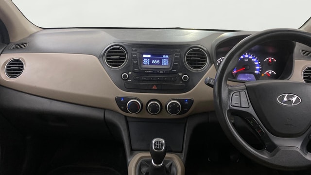 View Hyundai Xcent Image 17 Used Hyundai Xcent Image 17