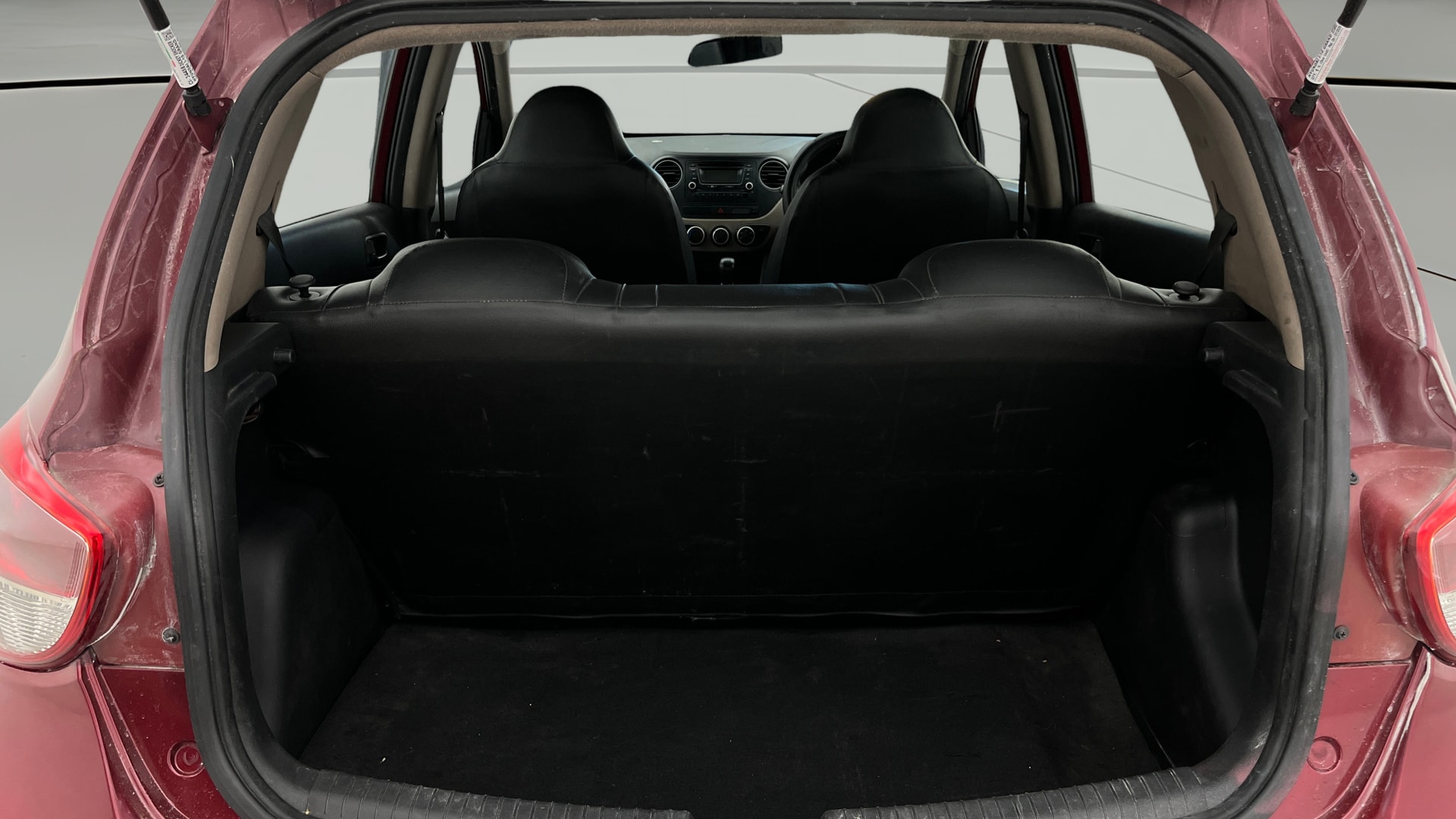 View 2015 Hyundai Grand i10 Magna 1.2 Kappa VTVT Image 37 Used 2015 Hyundai Grand i10 Magna 1.2 Kappa VTVT Image 37