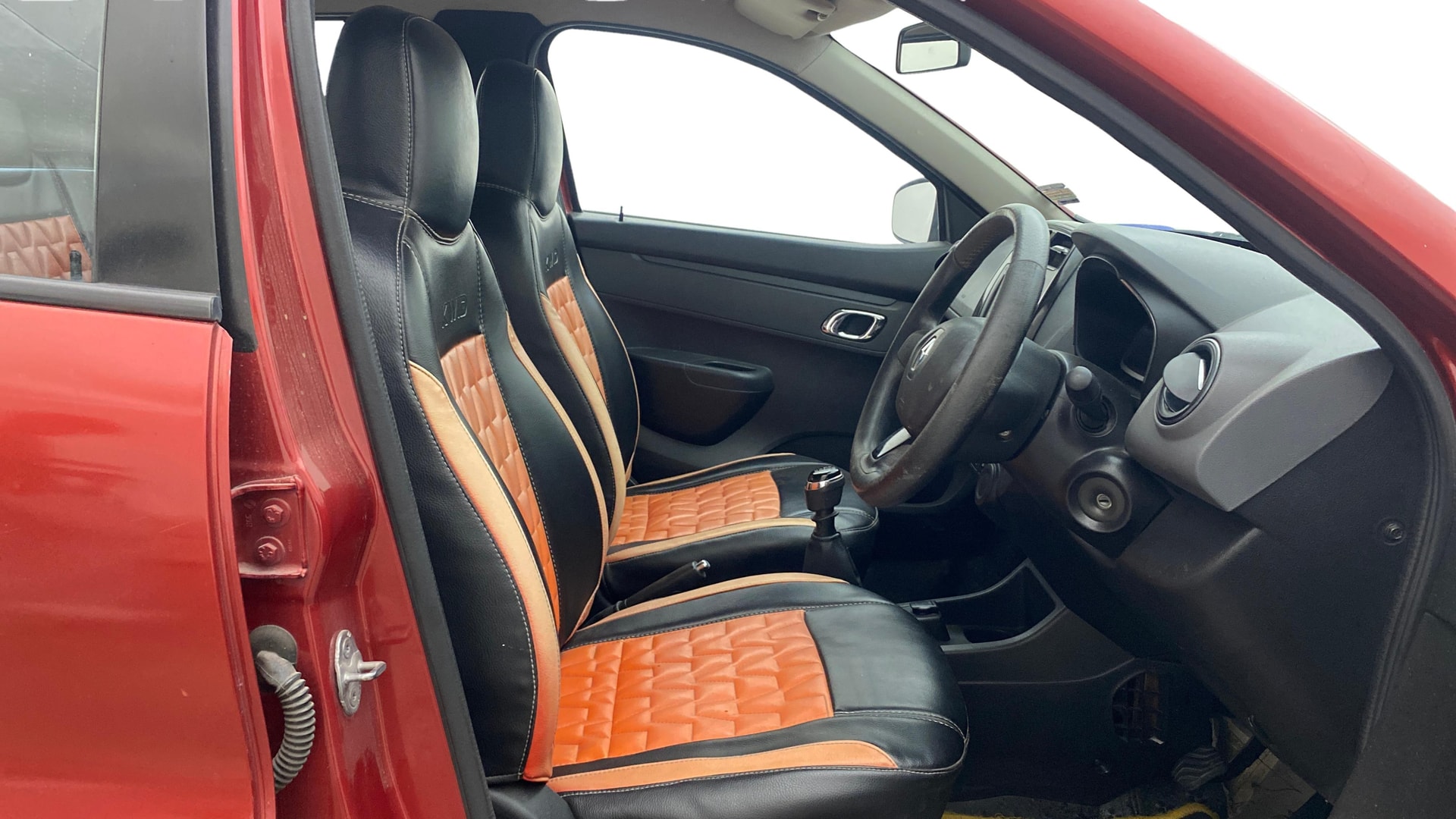 View 2018 Renault Kwid RXT 1.0 Image 26 Used 2018 Renault Kwid RXT 1.0 Image 26