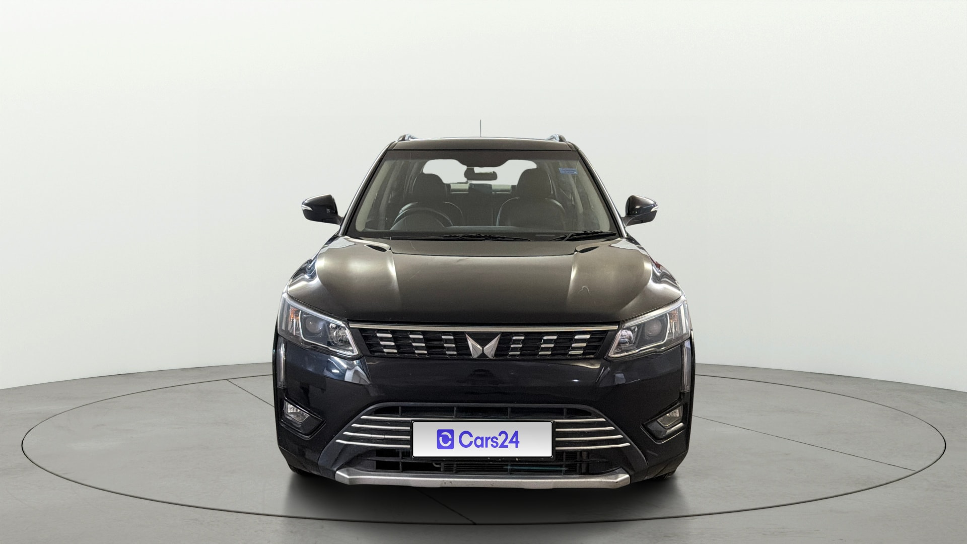 Used 2024 Mahindra XUV300 Used 2024 Mahindra XUV300