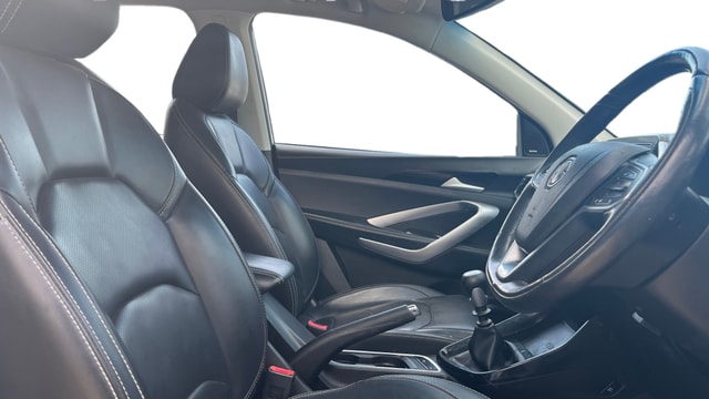 View MG Hector Image 18 Used MG Hector Image 18