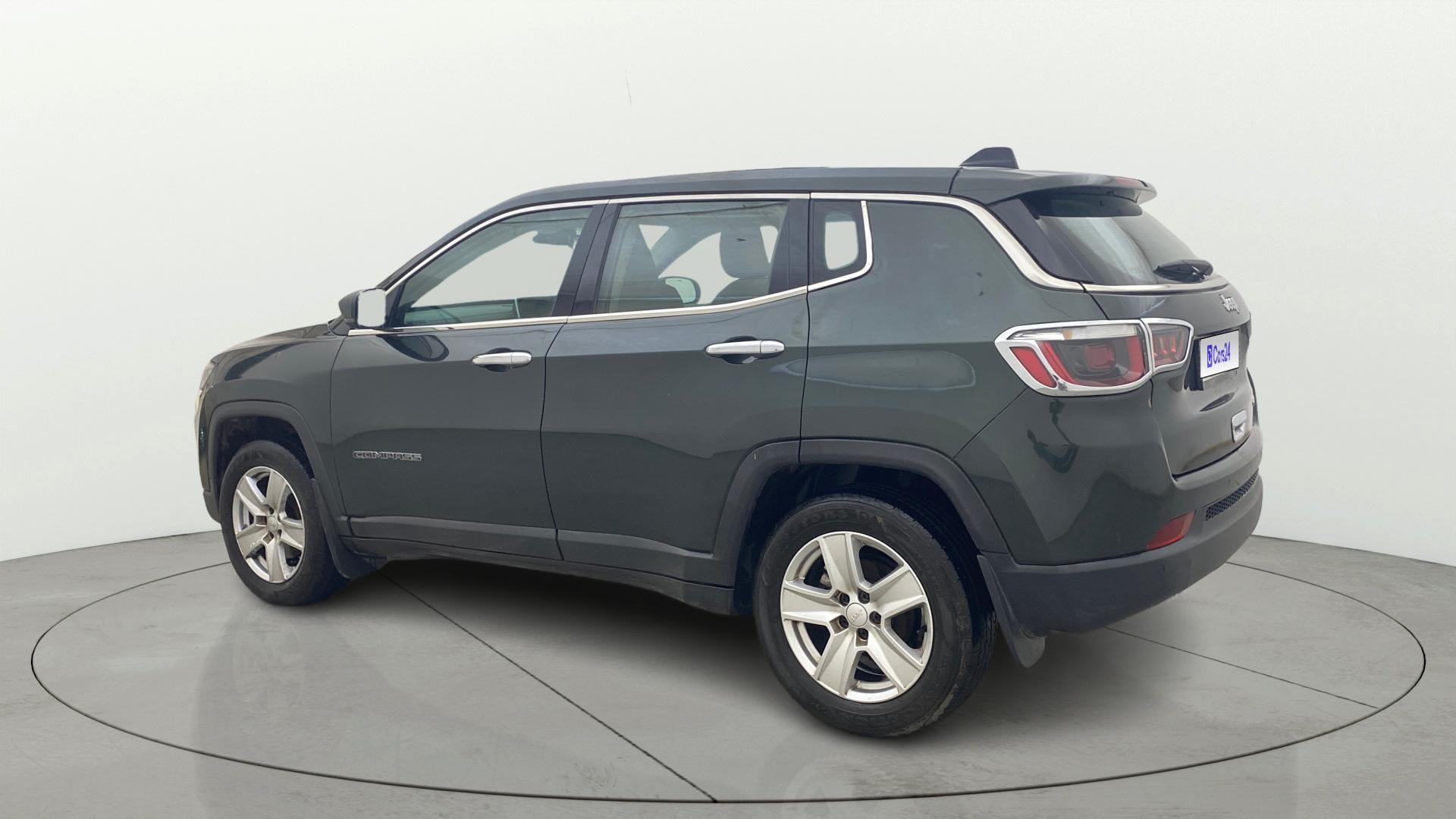View 2022 Jeep Compass Sport 1.4 Multi AIR Petrol BS IV Image 2 Used 2022 Jeep Compass Sport 1.4 Multi AIR Petrol BS IV Image 2