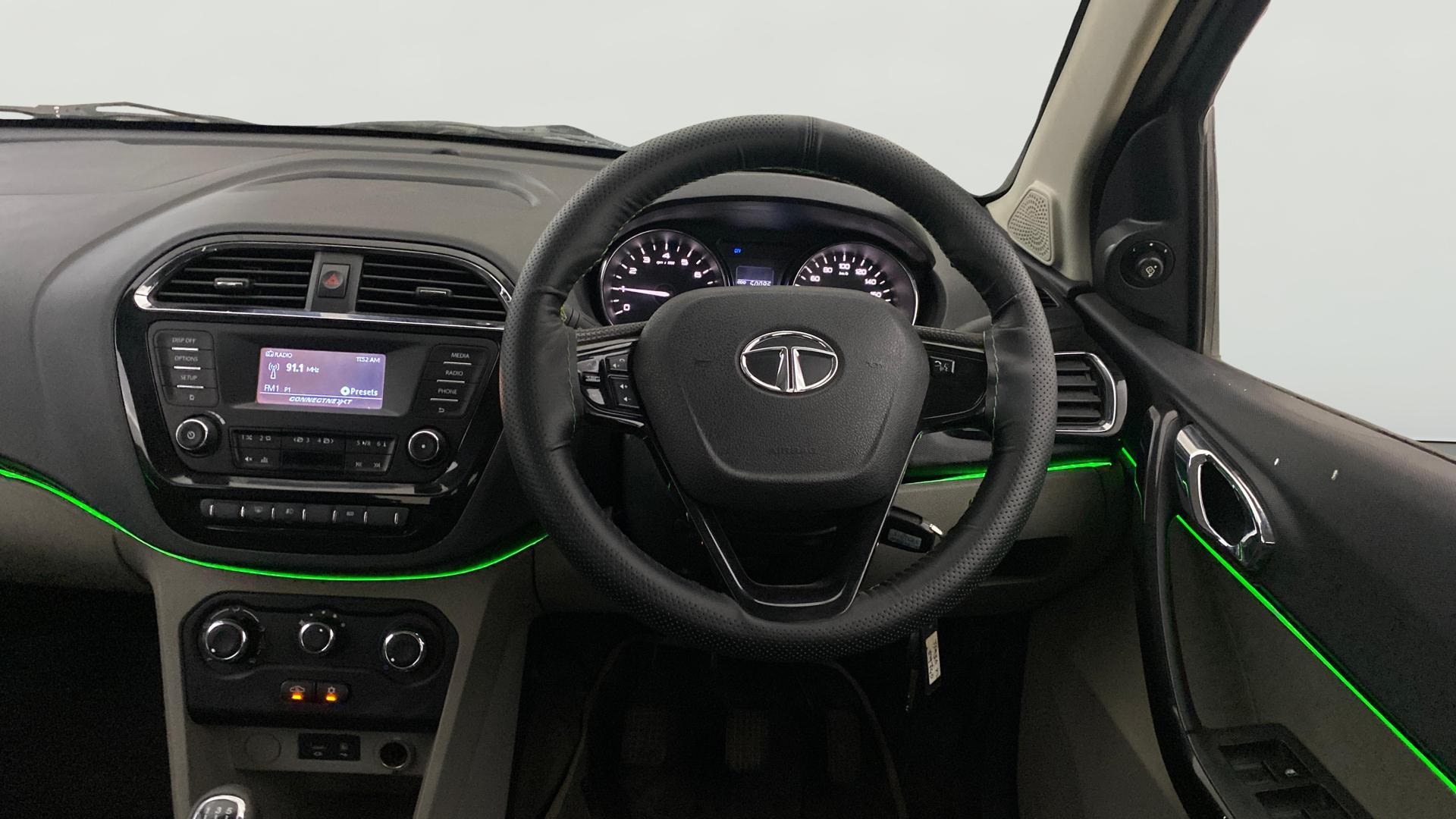 View 2018 Tata Tiago Revotorq XB Image 20 Used 2018 Tata Tiago Revotorq XB Image 20