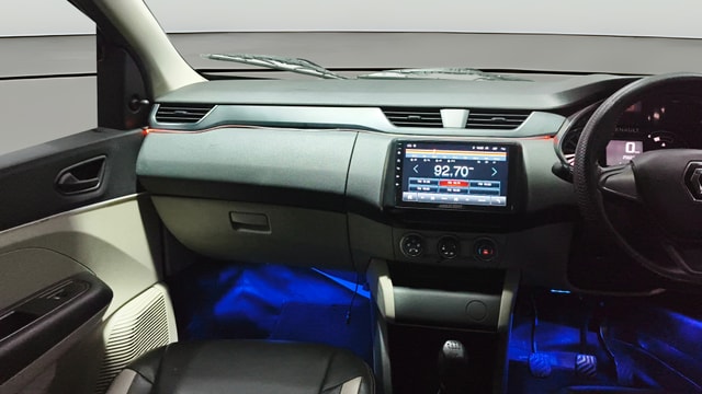 View Renault Triber Image 18 Used Renault Triber Image 18