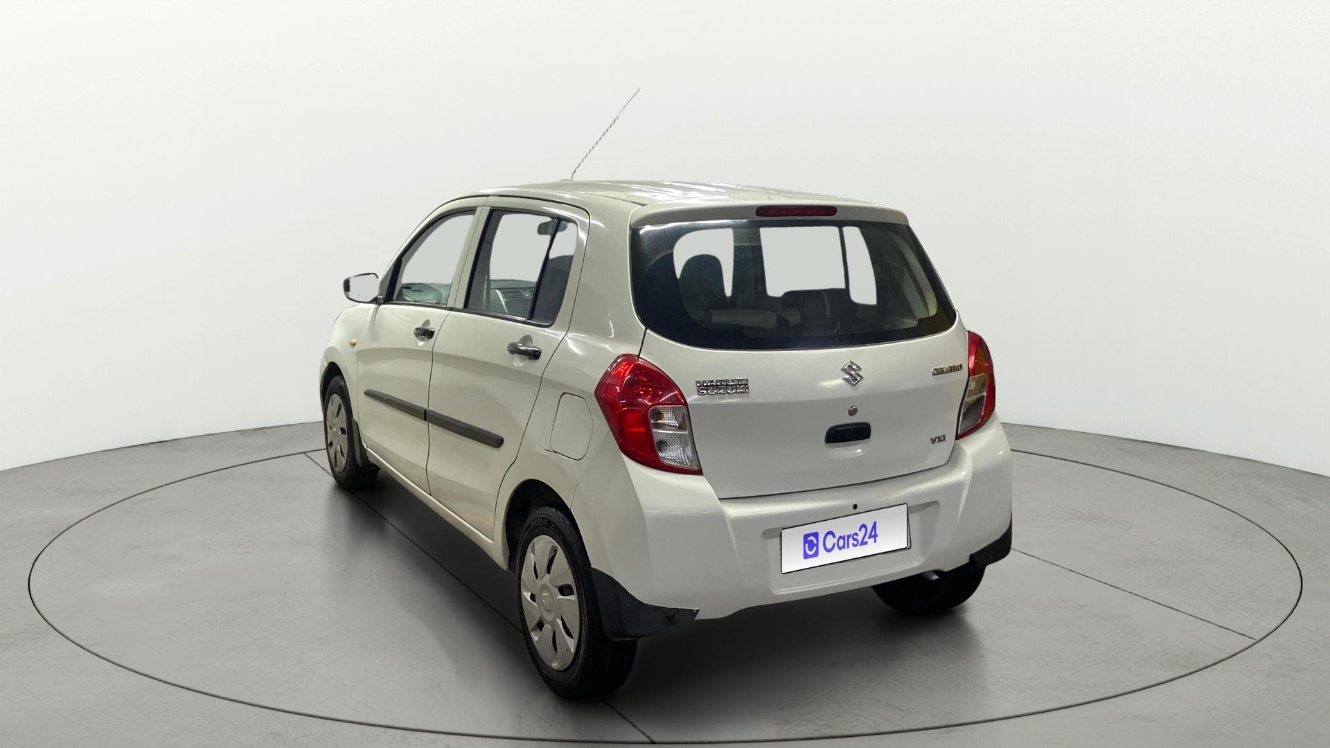 View 2015 Maruti Suzuki 1000 Base Variant Image 2 Used 2015 Maruti Suzuki 1000 Base Variant Image 2