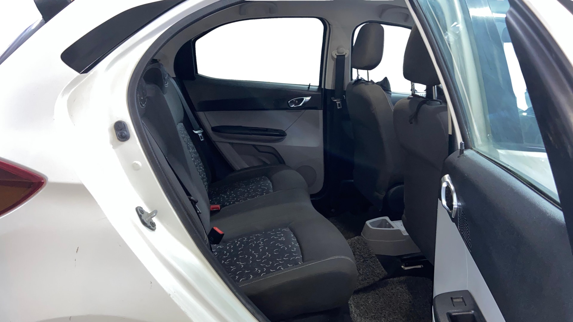 View 2020 Tata Tiago Revotorq XB Image 29 Used 2020 Tata Tiago Revotorq XB Image 29