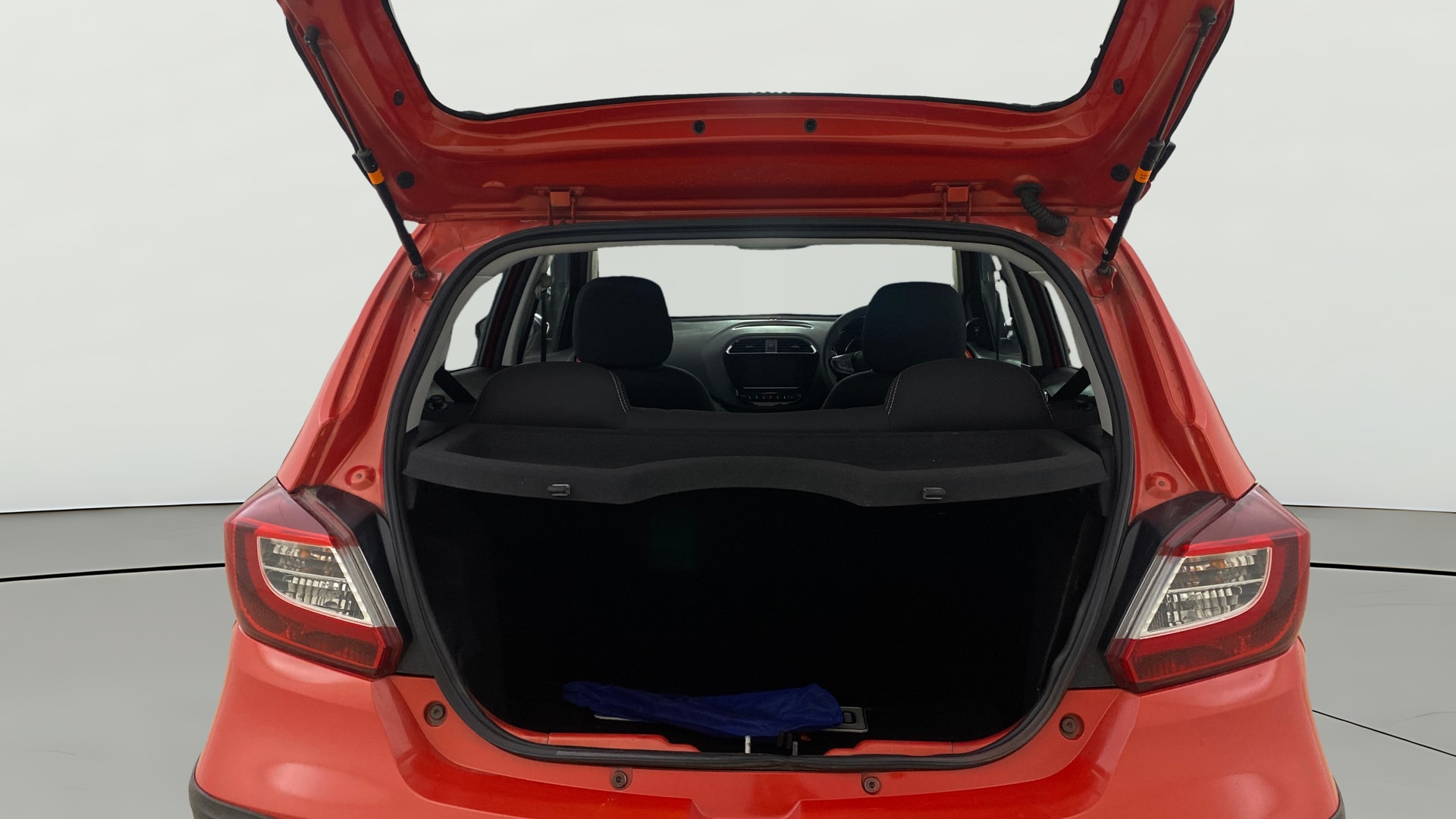 View 2021 Tata Tiago Revotorq XB Image 37 Used 2021 Tata Tiago Revotorq XB Image 37