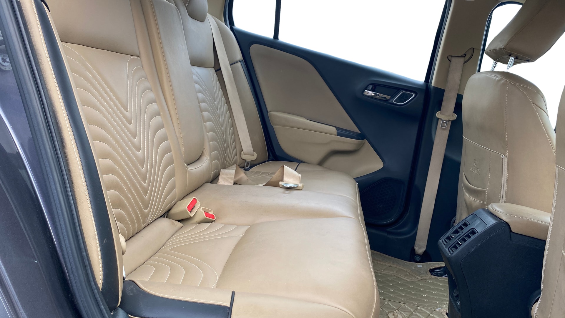 View 2019 Honda City ZX MT Diesel Anniversary Edition Image 31 Used 2019 Honda City ZX MT Diesel Anniversary Edition Image 31