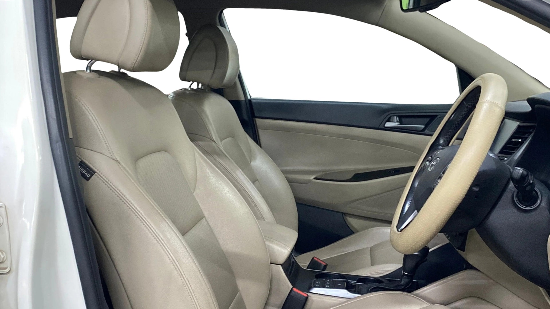 View 2018 Hyundai Tucson R 2.0 6-Speed Automatic GL BS IV Image 18 Used 2018 Hyundai Tucson R 2.0 6-Speed Automatic GL BS IV Image 18