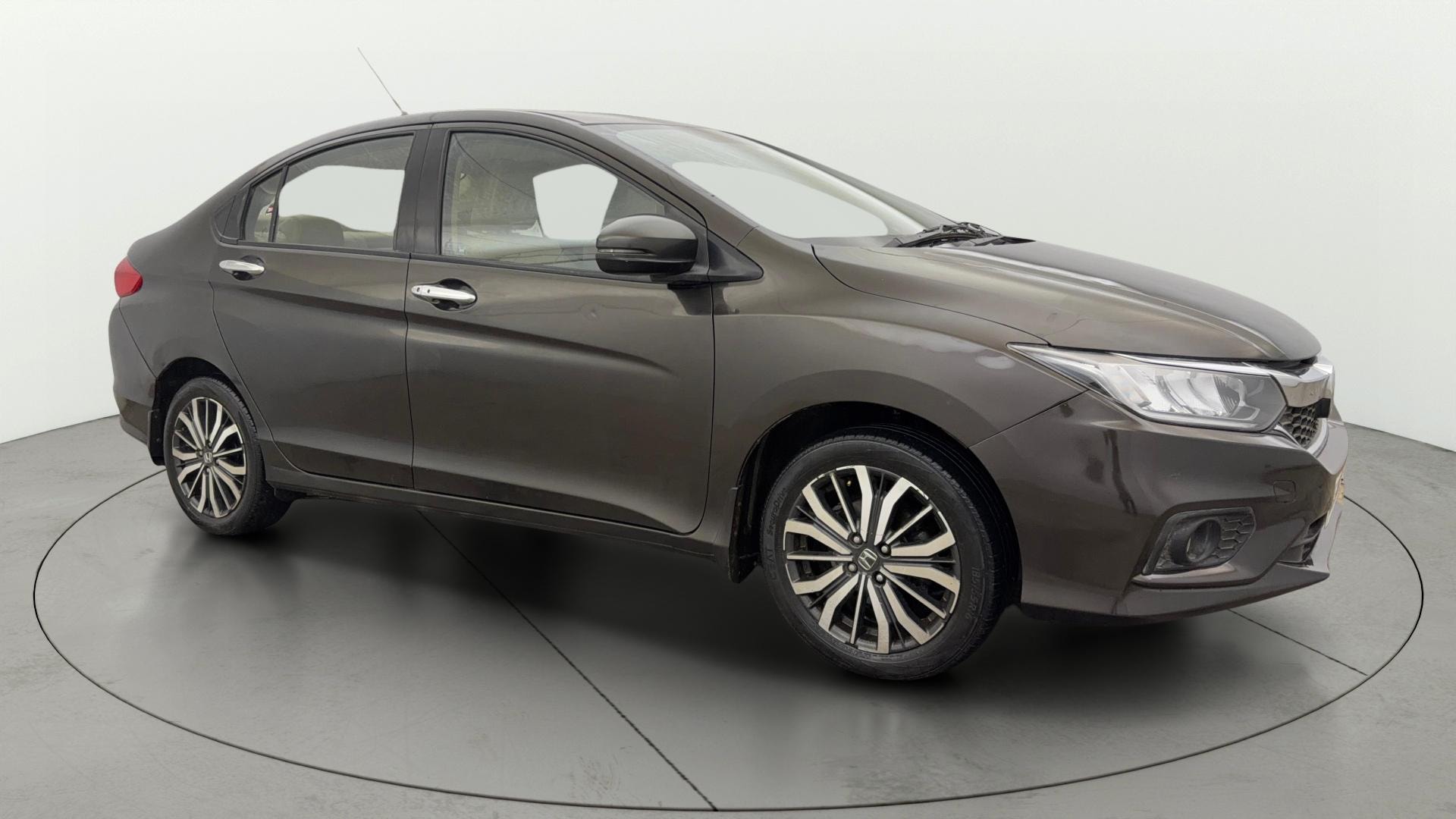 View 2017 Honda City ZX MT Diesel Anniversary Edition Image 22 Used 2017 Honda City ZX MT Diesel Anniversary Edition Image 22